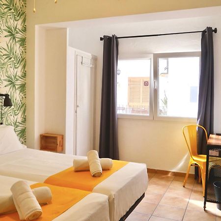 Nanit Rooms Ibiza Hostal Santa Eulària des Riu Exterior foto
