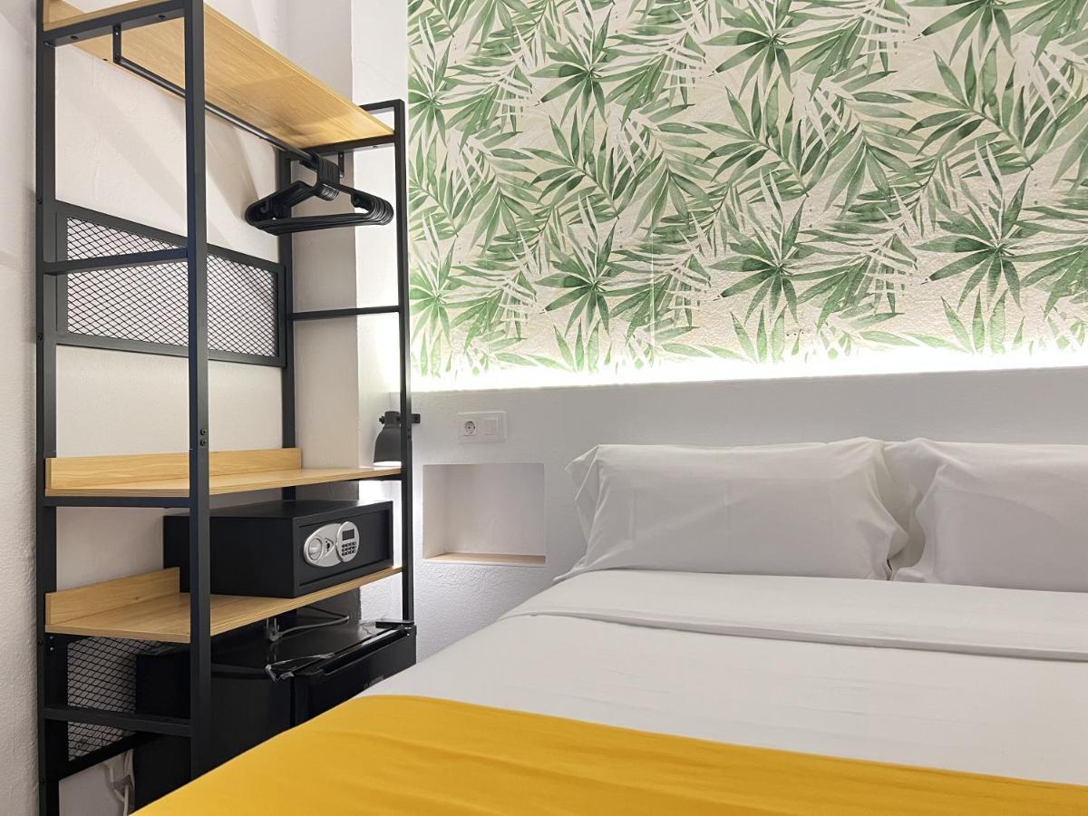 Nanit Rooms Ibiza Hostal Santa Eulària des Riu Exterior foto