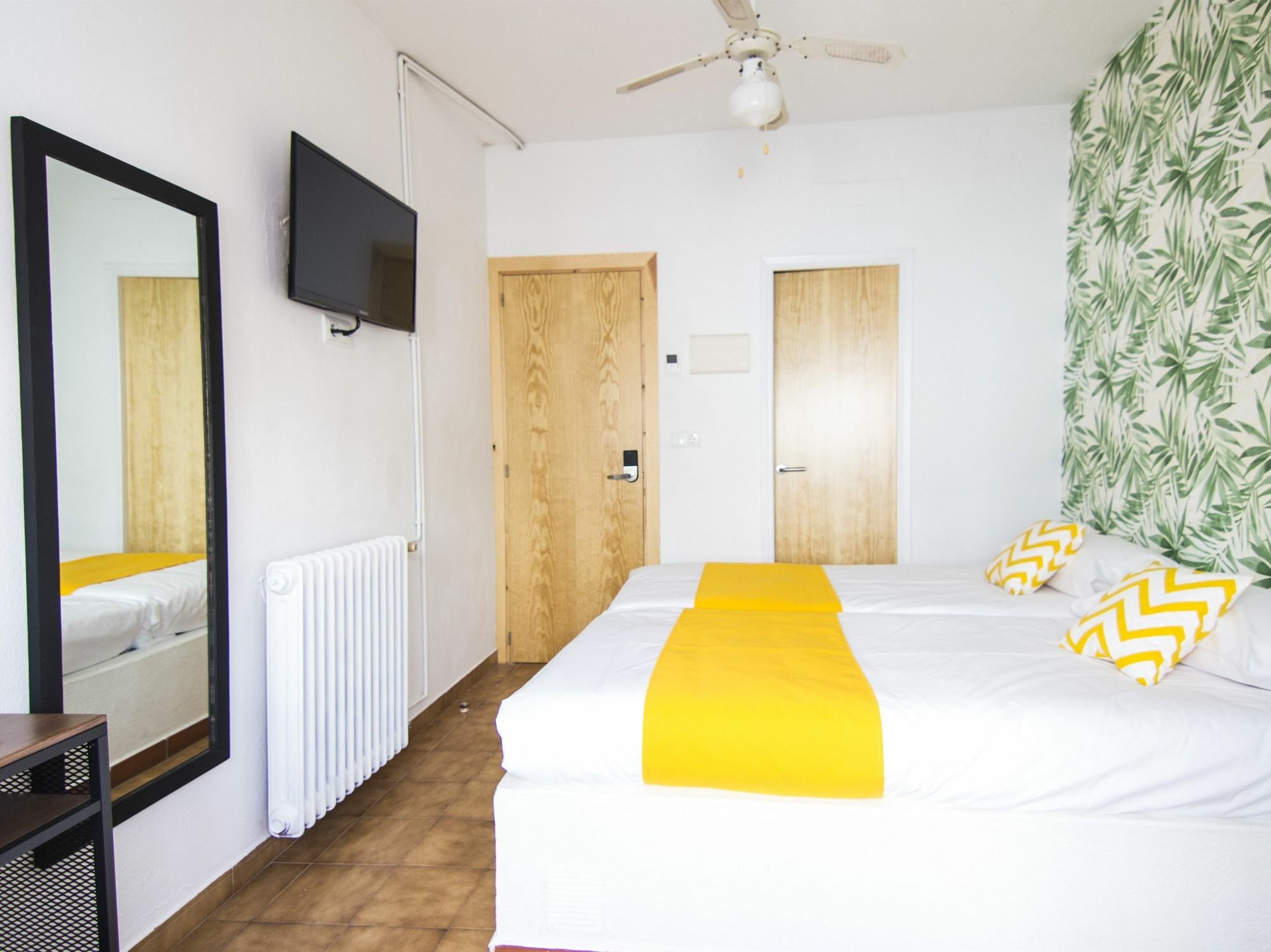 Nanit Rooms Ibiza Hostal Santa Eulària des Riu Exterior foto